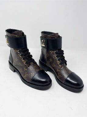 Louis Vuitton Wonderland Ranger Flat Combat Boot Brown LV Monogram size 39 EU